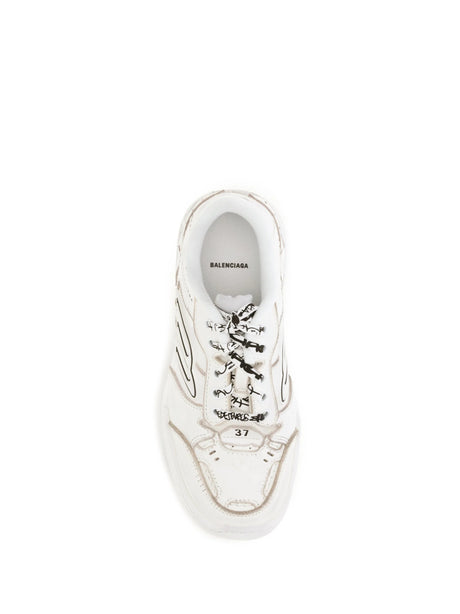 Balenciaga Hamptons Worn-out Sneakers - White