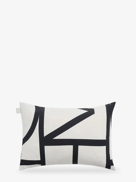 Toteme Padded pillow with Monogram print - Tofu