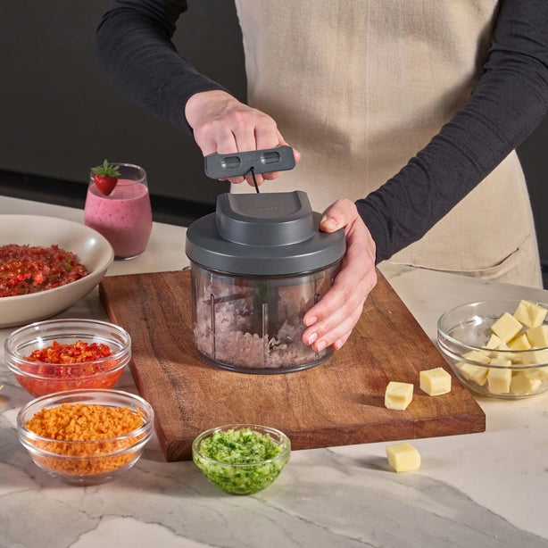 Zyliss Polystyrene Easy Pull Food Processor, L14.7xW13.4xH14.1cm, Gray
