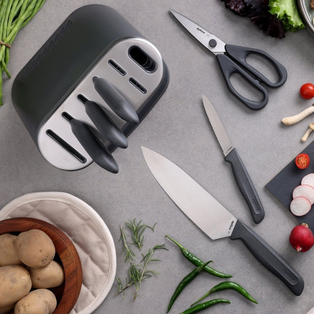 Zyliss Stainless Steel 8-Piece Knife Block Set with Chef, Santoku, Bread & Paring Knives and Kitchen Scissors - Grey