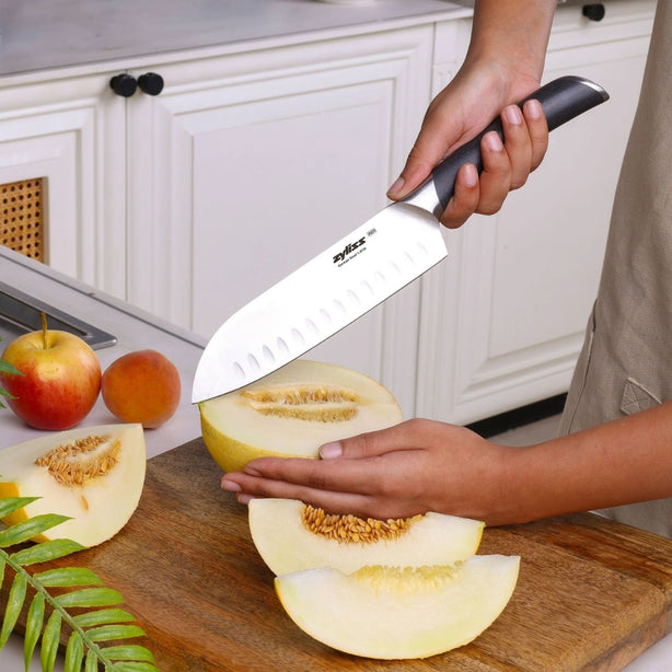 Zyliss Comfort Pro Stainless Steel Santoku Knife 18.5cm, Gray