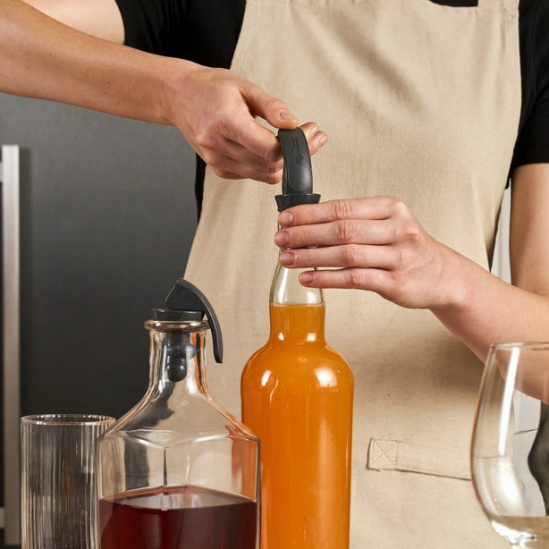 Zyliss Acrylonitrile Butadiene Styrene 2-Piece Bottle Stoppers With Long Handle L4.2xW3.3xH10.6cm