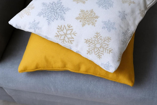 SNOWFLAKES Chenille Cushion Cover