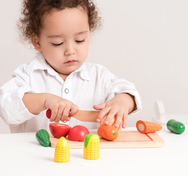 New Classic Toys - Cutting Meal - Vegetables - 8 Pieces
