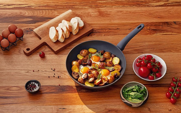 Resto Kitchenware Cas 28cm Frypan