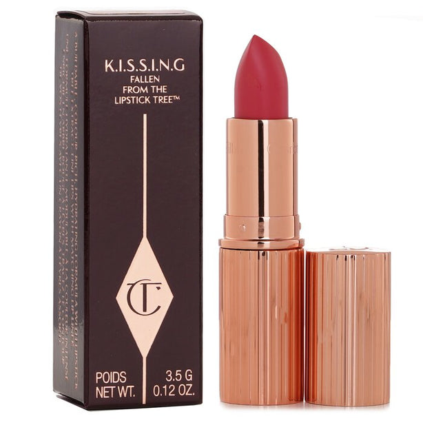 K.i.s.s.i.n.g Lipstick