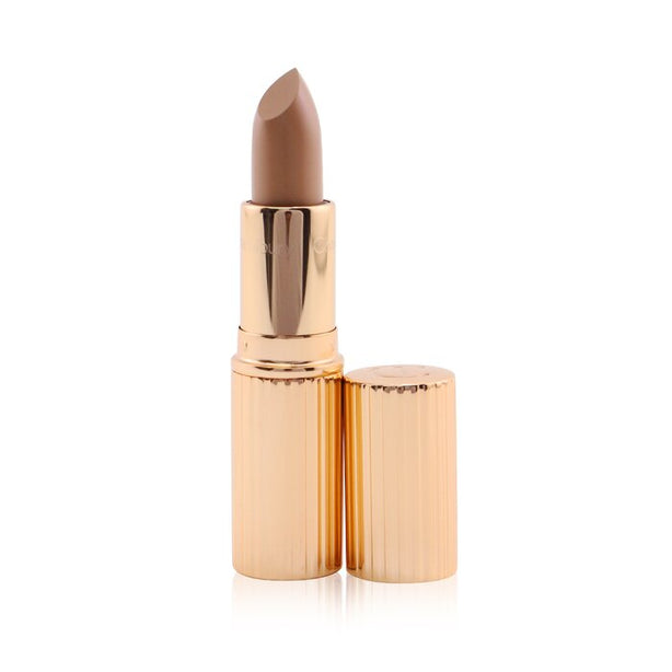 K.i.s.s.i.n.g Lipstick
