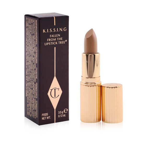 K.i.s.s.i.n.g Lipstick