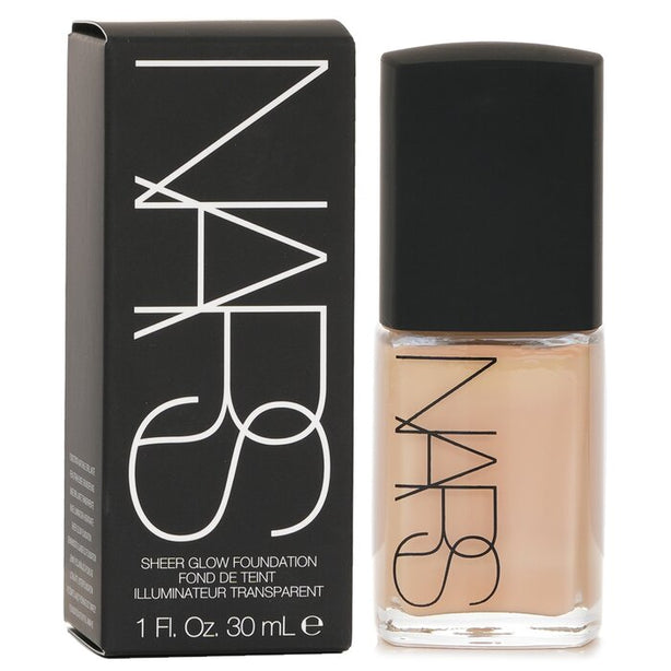 Sheer Glow Foundation