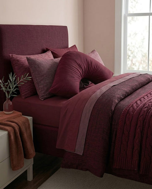 Rapee Cuddle U™ V-Shape Pillow & Microfibre Cover Set – 75 x 75 cm