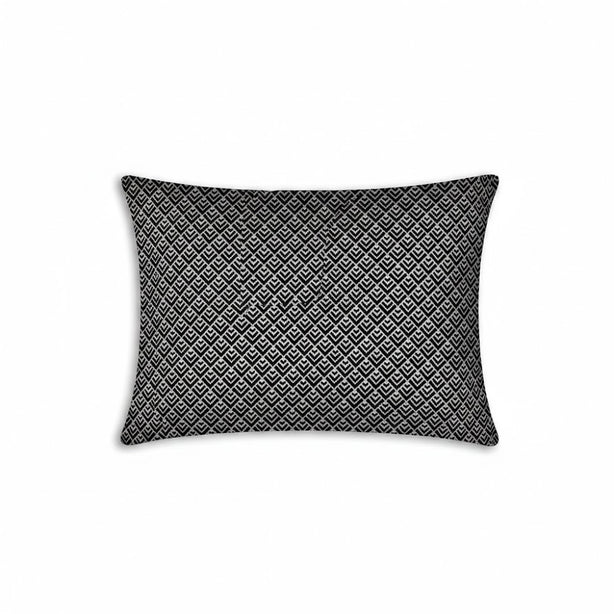 PIXEL Oblong Cover | Geometric Woven Jacquard - 33 x 45 cm