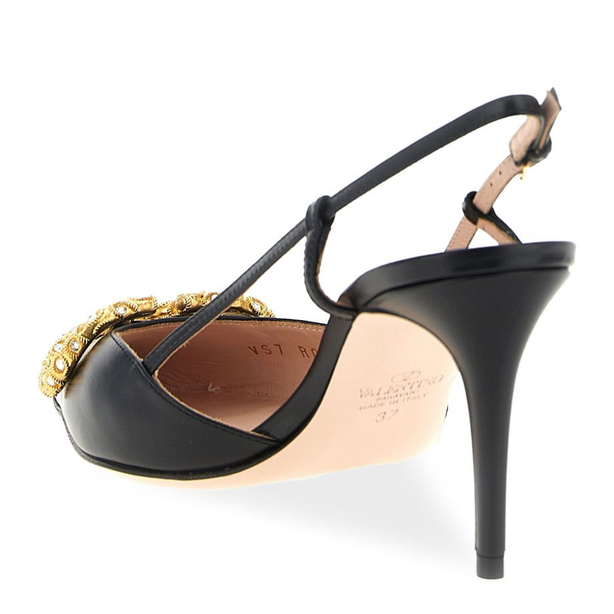 With Heel Black