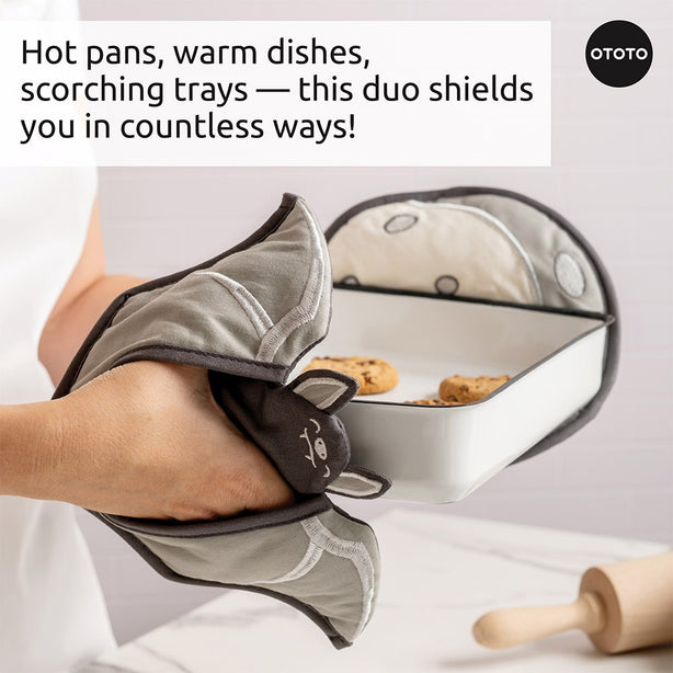 OTOTO Batlicious - Oven Mitt and Trivet Set