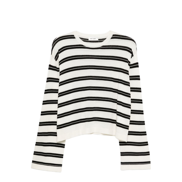 Sweaters Black
