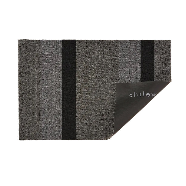Chilewich TerraStrand® Microban® Indoor/Outdoor Bold Stripe Door Mat, 46 x 71 cm, Tufted Shag, Silver/Black