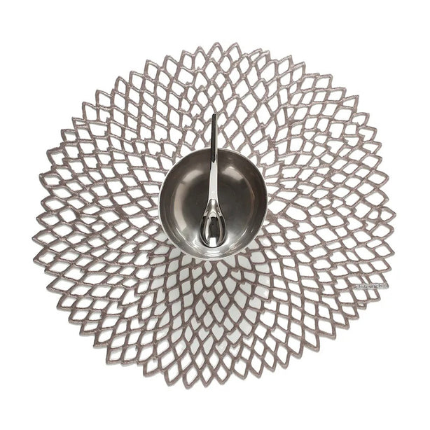 Chilewich TerraStrand® Microban® Dahlia Moulded Table Mat/Placemat, Round, 36 x 38 cm, Gunmetal