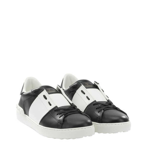 Open Sneakers