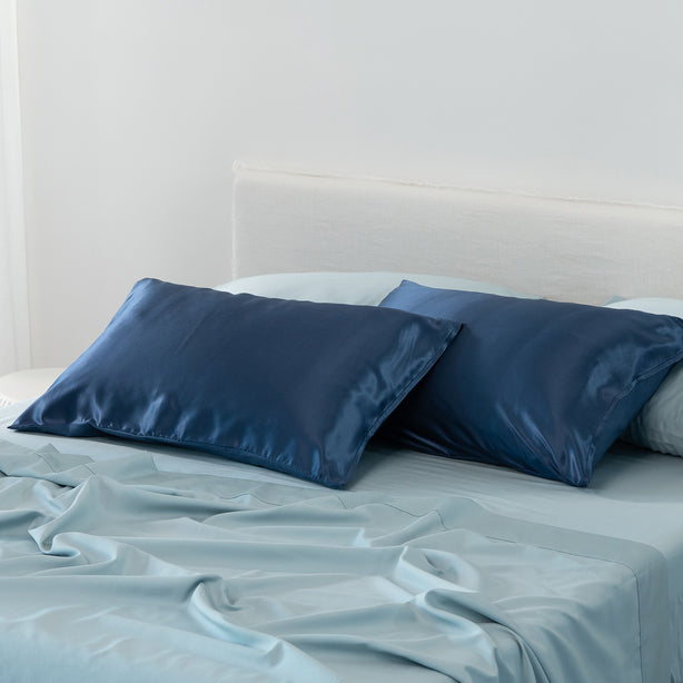 Beauty Silk Pillowcase Twin Pack Hotel Collection by Robinsons