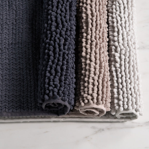 Splendour Anti-Slip Bath Mat Hotel Collection by Robinsons