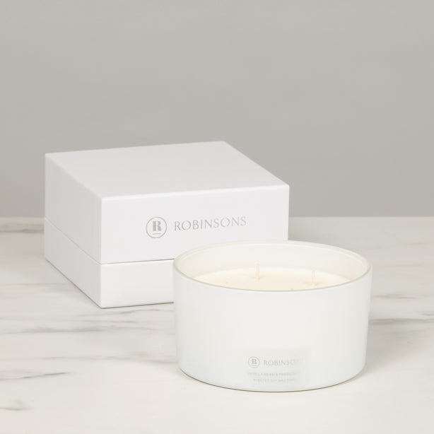 Soy Wax Candle Vanilla Bean & Passionfruit Extra Large 4 Wick (60+ hours burn time, 600gr) by Robinsons