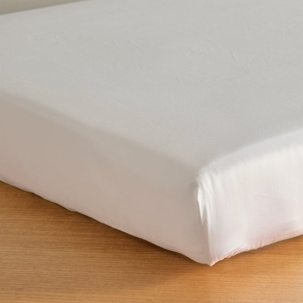 Little Bamboo Baby Cot Sheet Hotel Collection by Robinsons