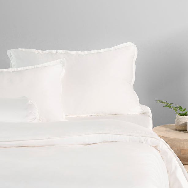 Cool Bamboo Bed Sheet Set Hotel Collection by Robinsons