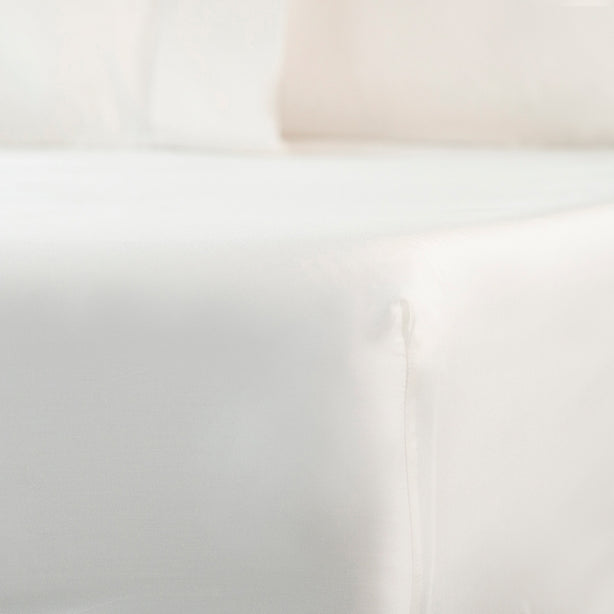 Cool Bamboo Fitted Sheet Set Hotel Collection by Robinsons