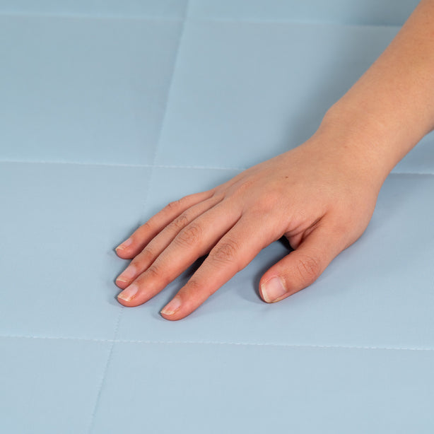 Luxe Cooling Blanket Hotel Collection by Robinsons