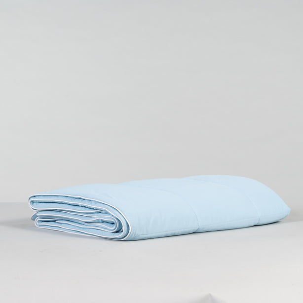 Luxe Cooling Blanket Hotel Collection by Robinsons