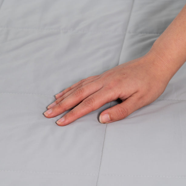 Luxe Cooling Blanket Hotel Collection by Robinsons