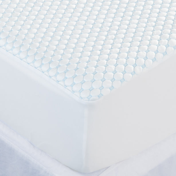 Luxe Cooling Mattress Protector Hotel Collection by Robinsons (Anti-Bacterial l  Anti-Mite l  Mattress Pad)