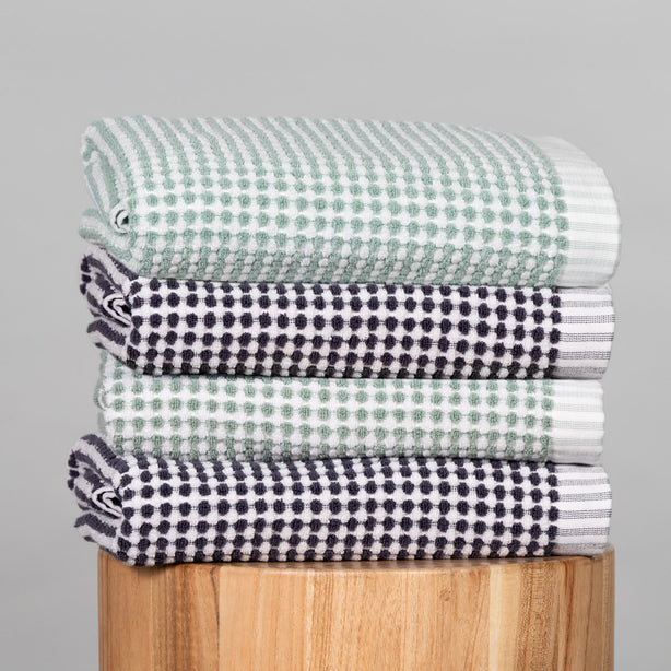 Splendour DuoTone Bath Towel Hotel Collection by Robinsons