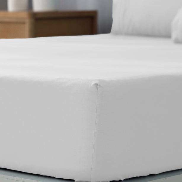 Robinsons Silky Soft Embroidered Microfibre Fitted Sheet Set Core Collection