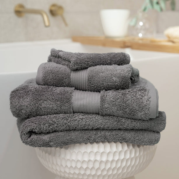 Egyptian Luxury Face Towel Heritage Collection by Robinsons