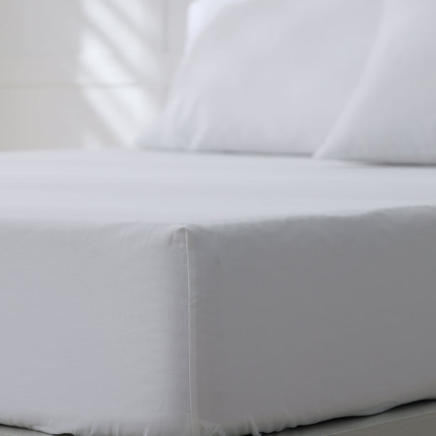 Royale 1000TC Embroidered Fitted Sheet Set Hotel Collection by Robinsons