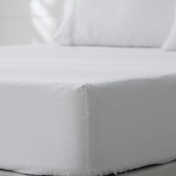 Royale 1000TC Embroidered Fitted Sheet Set Hotel Collection by Robinsons