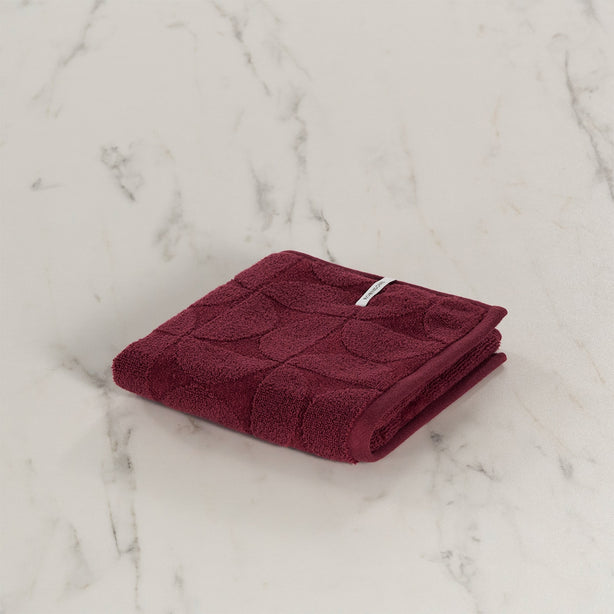 Halo Jacquard Hand Towel - Heritage Collection by Robinsons