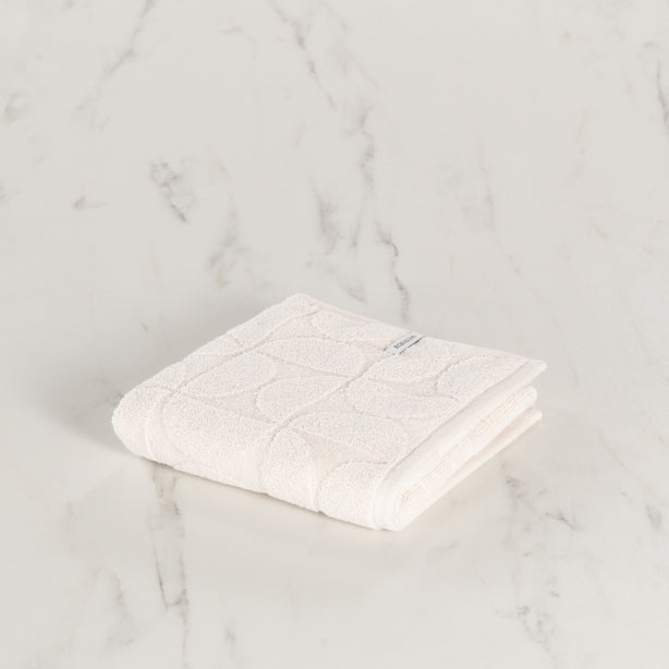 Halo Jacquard Hand Towel - Heritage Collection by Robinsons