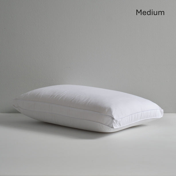 DreamFeel Luxury Hotel Comfort Pillow - Hotel Collection by Robinsons