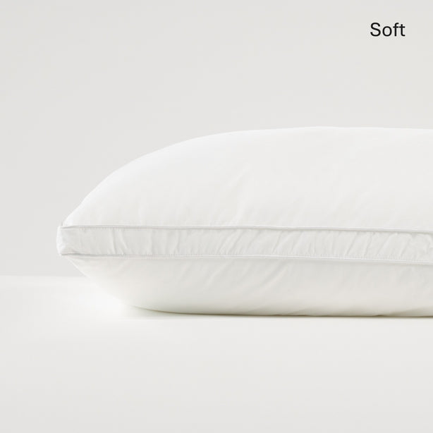 DreamFeel Luxury Hotel Comfort Pillow - Hotel Collection by Robinsons