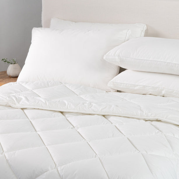 DreamFeel Luxury Quilt Hotel Collection by Robinsons