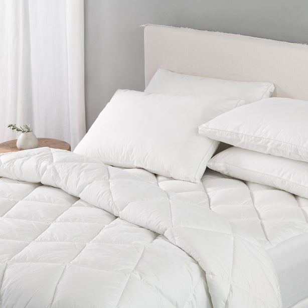 DreamFeel Luxury Quilt Hotel Collection by Robinsons