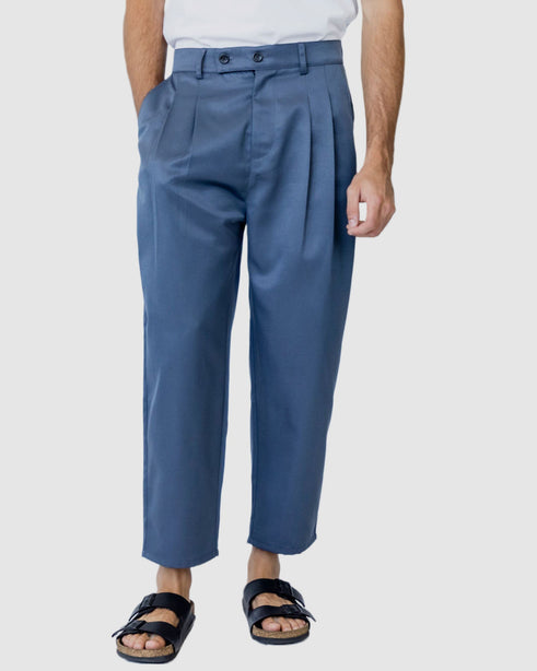 Mooney Button Cropped Pants Blue