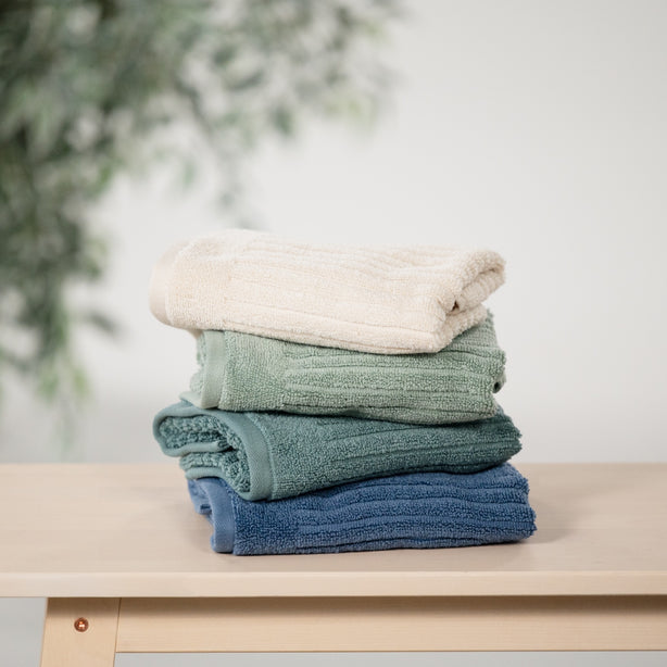 Signature Soft Hand Towel Hotel Collection by Robinsons