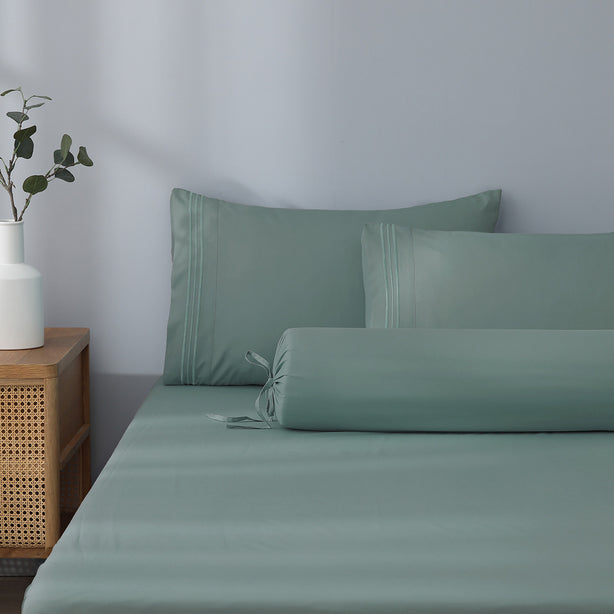 Robinsons Silky Soft Embroidered Microfibre Fitted Sheet Set Core Collection