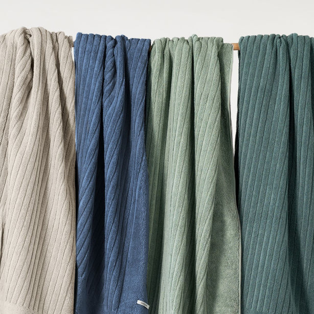 Signature Soft Hand Towel Hotel Collection by Robinsons