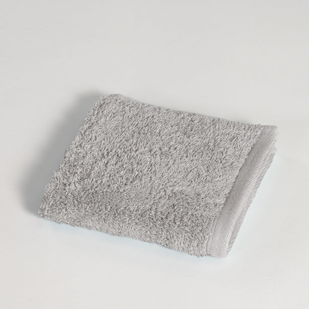Splendour Face Towel Hotel Collection by Robinsons