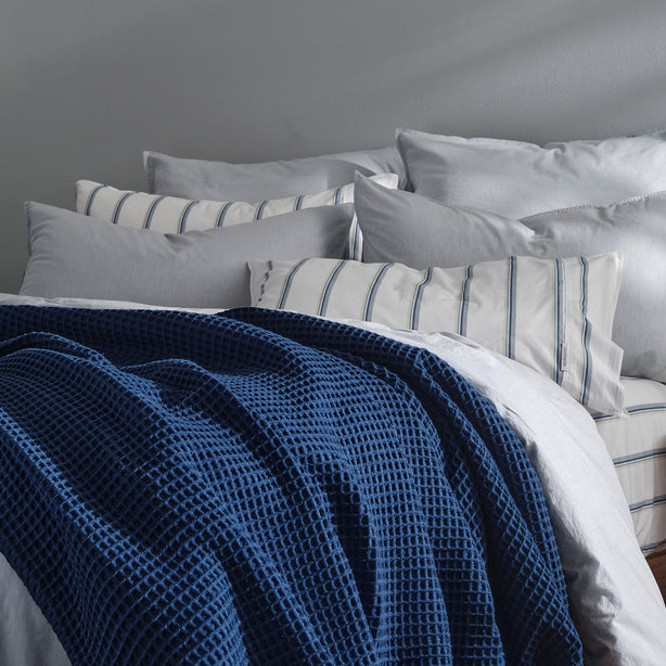 Luxury Cotton Waffle Blanket Hotel Collection by Robinsons