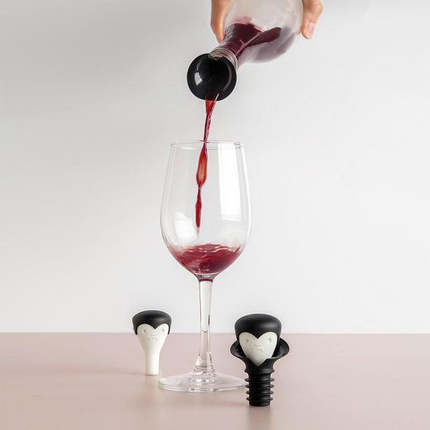 OTOTO Count Corkula - Wine Stopper & Pourer