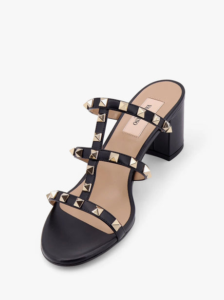 Valentino Garavani Rockstuds leather sandals with iconic all-over studs - Nero